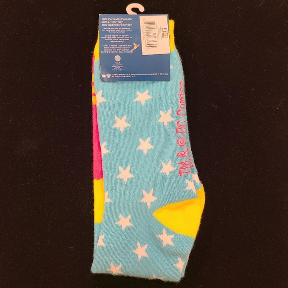 Wonder Woman Pink and Blue Socks - Picture 2 of 4